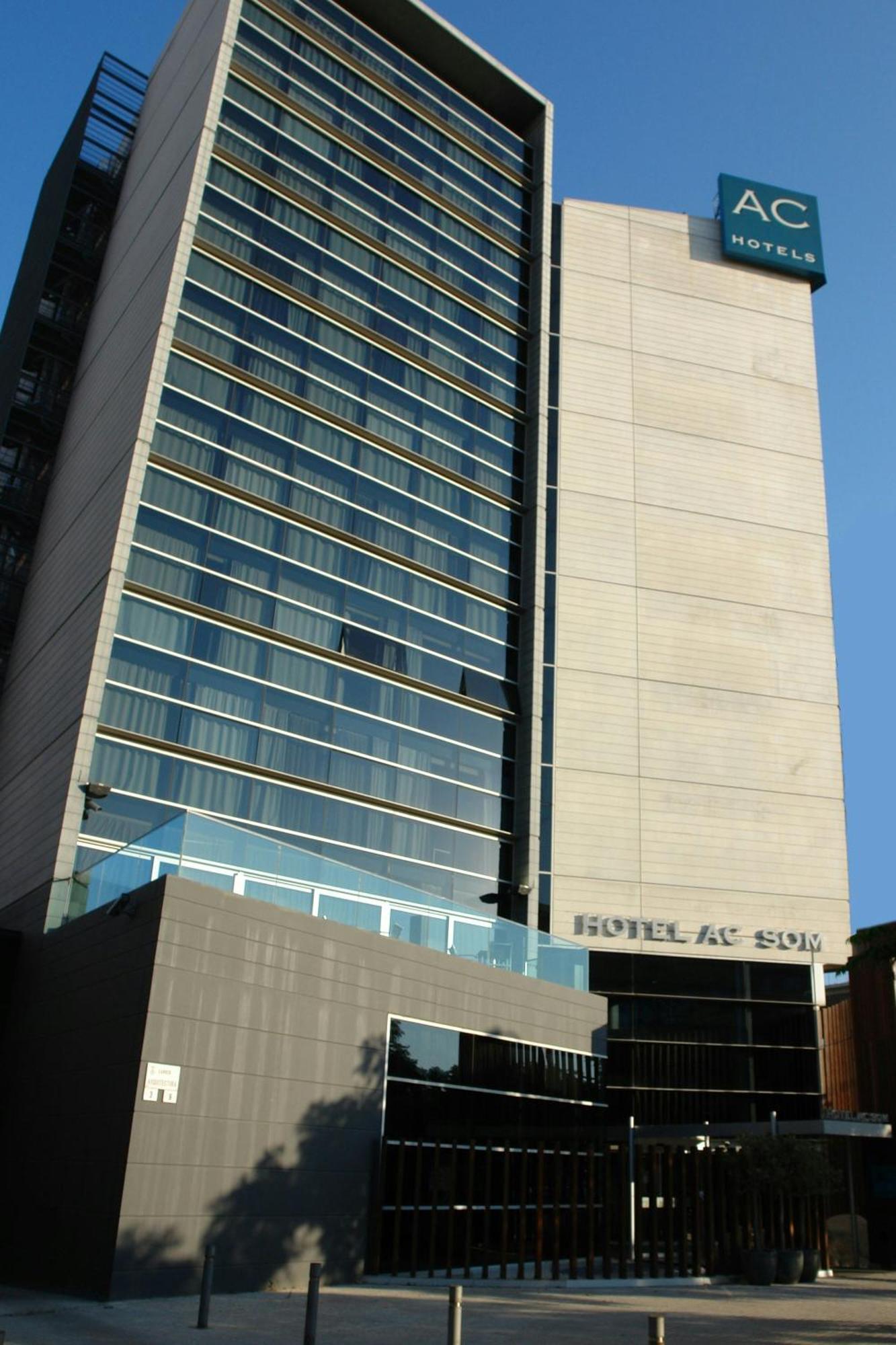 Ac Hotel Som By Marriott L'Hospitalet de Llobregat Exterior foto